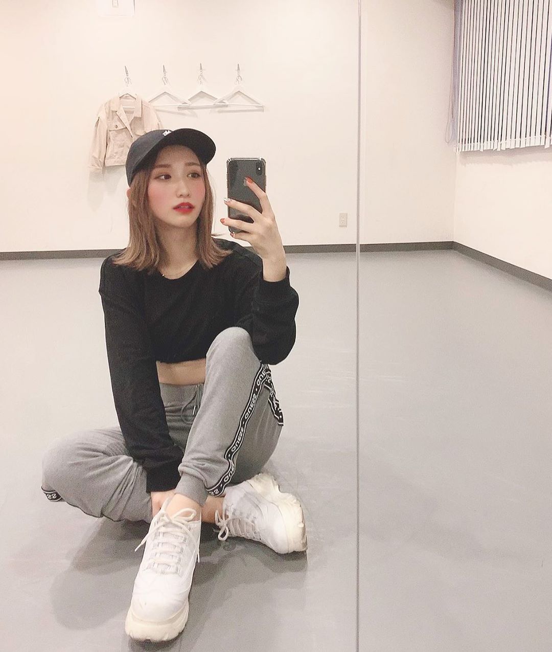 伊藤愛真 今日は友達とかぼちゃでエネルギーチャージして レッスンからのジムからの自主練 追い込んだーっ 11 6のライブに向けて 初ダンス 頑張るよぉ 歌いなが Moe Zine