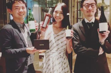 【しーたん日本酒録】

SAKE100
百光-byakko-  楯の川酒造
精米歩合18%、上品でなめらか綺麗な甘味。

深豊-shinho-  数馬酒造
生酛...