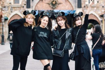 ・
・
#ブラックコーデディズニー 
行ってきました
・
あのねあのね、いつも
うららさん @ulala_utauhito とは遊んでいるのだけど、
瀬口かな...