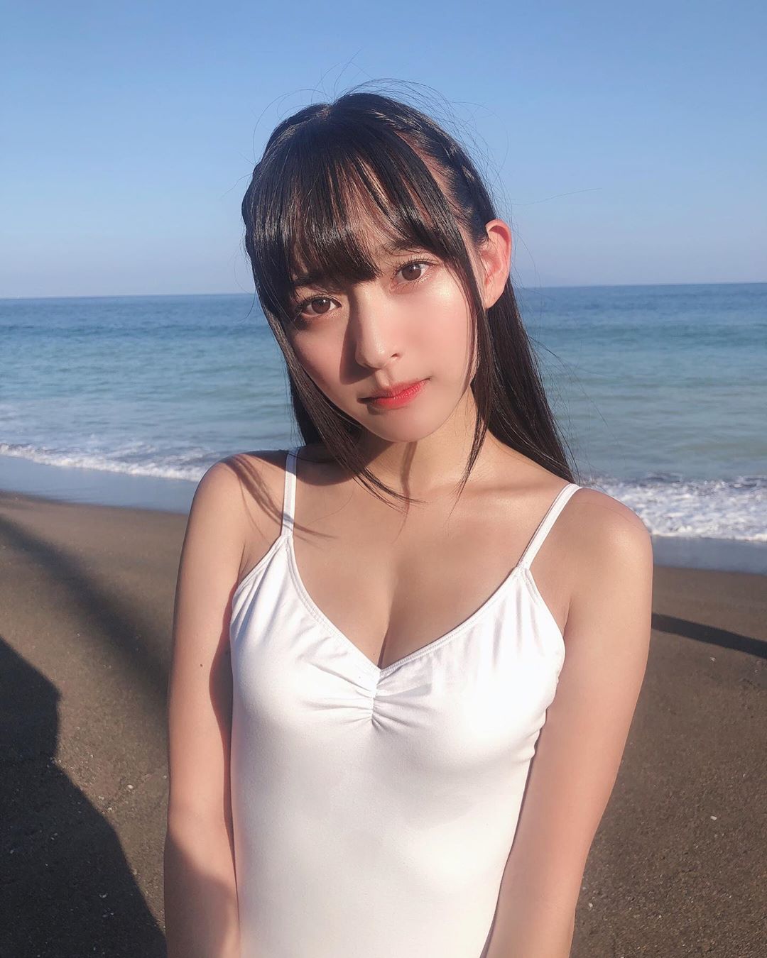 高崎かなみ 白水着 海 Moe Zine