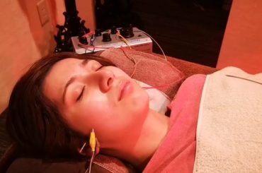 初めて #龍虎道 に行きました！

電流鍼も初めての経験。
何か心地よかった。笑

その後鍼をたくさんさしてもらって
顔のマッサージしてもらって
フェイスライン...