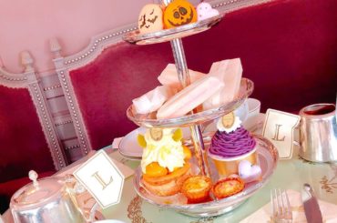 Happy Halloween﻿
﻿
﻿
﻿
せっかくのHalloween﻿だから
お菓子を求めて #ラデュレカフェ に﻿
﻿
カボチャ・紫芋って秋の美味しさ沢...