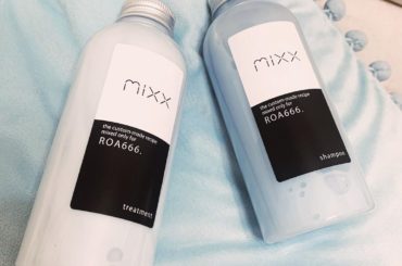 楽しみにしてたオーダーメイドのシャンプーとトリートメントが届いた
@mixx_official_ ・
悩みや香りや色が選べるんだ
だいすきな水色にしたよ、かわい...
