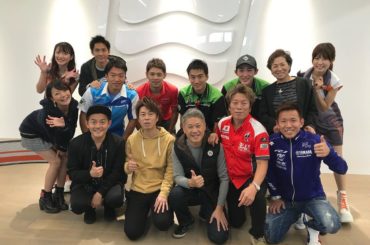 1周年おめでとうございます
一日店長をしてくれた井戸田さんのハーレーむっちゃ可愛かった

#浜松 #HYDO #hurleydavidson #井戸田潤 さん ...