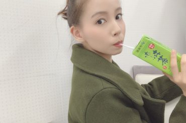 おーい、お茶

撮影してます^ ^
うしろの毛が尻尾みたい
.
#君島光輝 #japan #japanesegirl #haveaniceday #happyd...