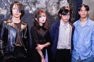 Rolling Stone Japanにて﻿
おもしろい記事でました パンチライン多発﻿
﻿
LIVE DRAGONの舞台裏でこんな話してたよ﻿
お互いの話から...