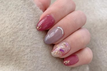 ユーフェスに向けてネイル変えました！
押し花ネイルにしてちょっとかわいい感じ！
明日だね #ネイル #押し花ネイル #秋ネイル...