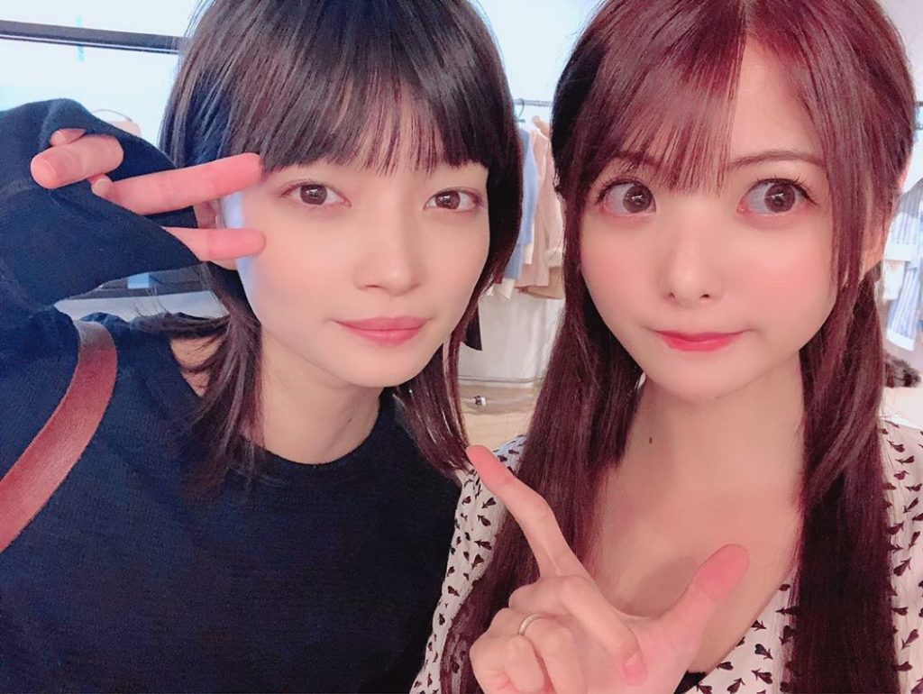 岡田栞奈 Moe Zine