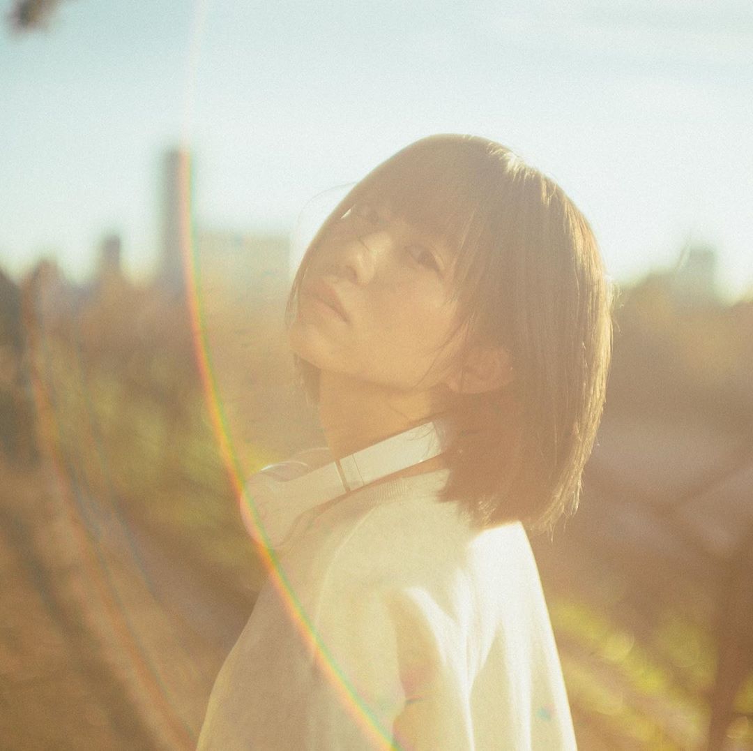 佐藤芽衣 aka 楠ろあ aka 楠露亚: 横顔が多めです Twitterより多めです