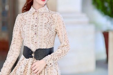 昨日ご紹介したワンピース、ご好評頂きありがとうございます﻿
﻿
New Dressに合わせて、コルセットベルトも発売しました♫﻿
少しワイドなベルトがクラシック...