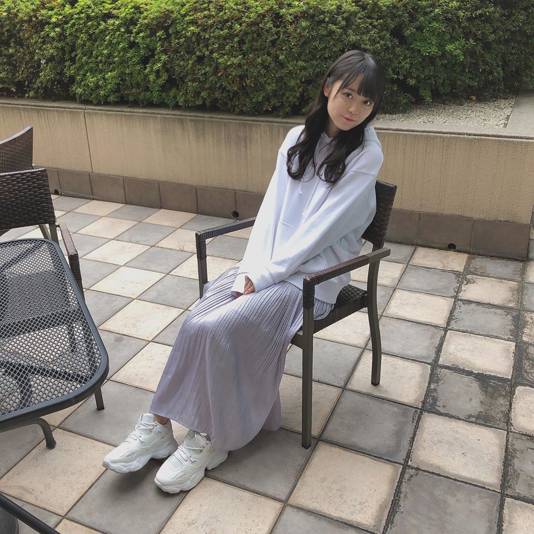 西川怜 今日はトレーナー着た Ootd トレーナー女子 トレーナーコーデ Moe Zine