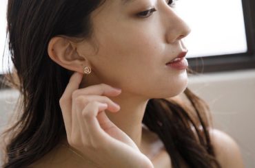 _

大きめのピアスもいいけど、
たまにはこういうワンポイントで
さりげなく星座モチーフのピアスもいいかも
是非ギフトにも

_

#gypphy 
#ジプフィ...