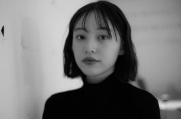 .

モノクロです
ここから年明けまでの
スピード早いですよね。

おもち、おせち料理
大好きだから
今のうちにダイエットします...