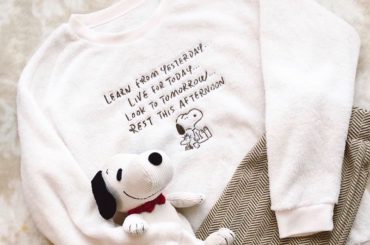 もこもこ

UNIQLO 
PEANUTS×YU NAGABA
見た瞬間これだ！！と思って
発売するの楽しみにしていたパジャマ

いつもと少し違うスヌーピーも
...