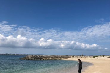 私はあたたかい場所でクリスマス感ゼロで楽しく過ごしていました。
また、ご報告しますね

さて、あさって27日(金)夜にインスタライブをします
こちらの投稿に、ご...