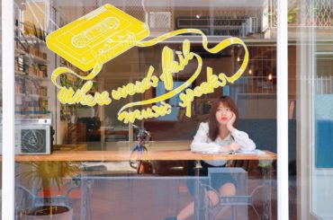 #20191215
#デビュー4周年
.
初めてステージに立って
歌って踊ってから、丸4年が経ちました
.
4年前
何も出来なかった私を選んでくださった方々と...