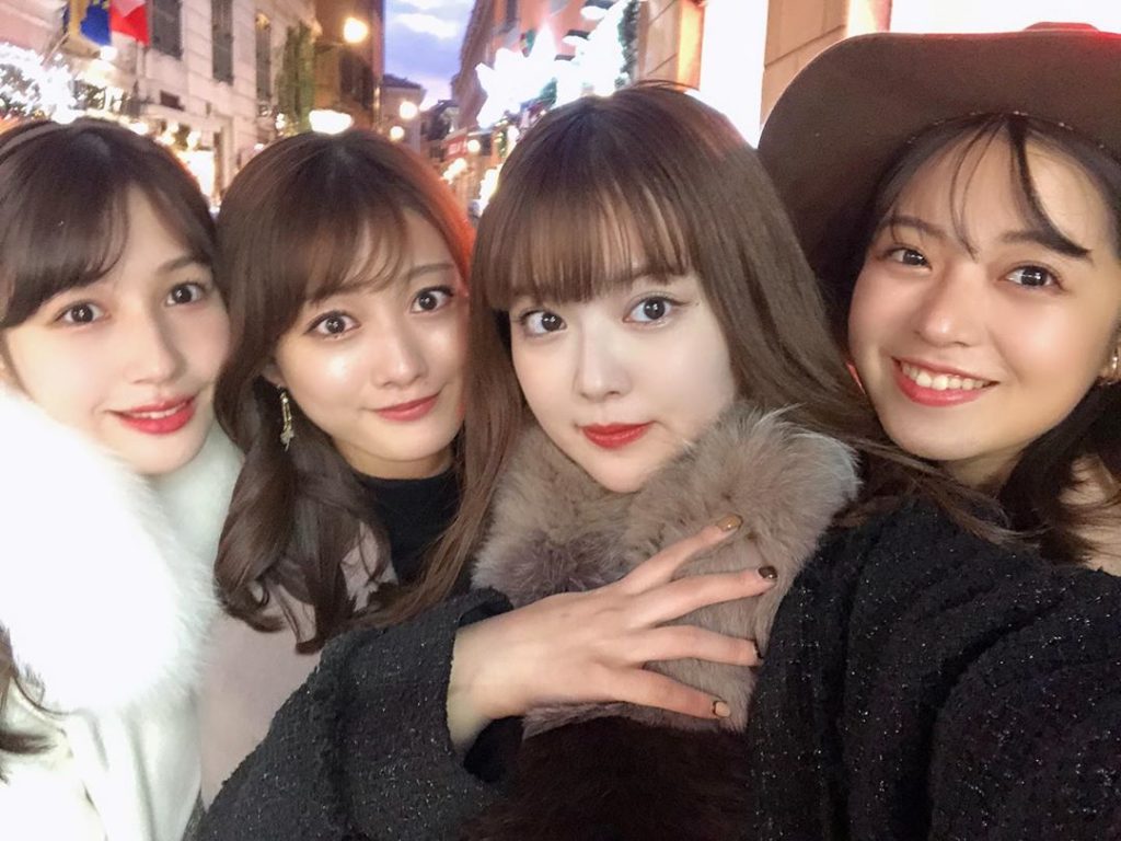 友達全員美女 Moe Zine