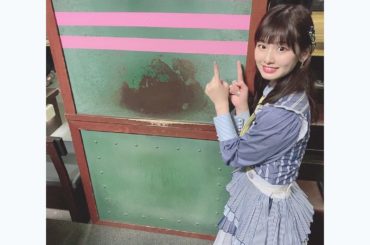 .﻿
今日は﻿
#AKB48劇場14周年特別記念公演 でした！﻿
﻿
毎年1枚ずつ増えていく﻿
テープもついにこんなに下まで！！！﻿
私もメンバーとしてこの日を...