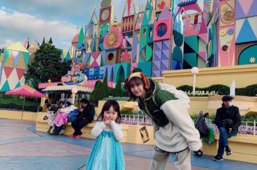 夏ぶりの家族ディズニー！
うちの家族みんなディズニー好きで嬉しい。
たまにしか参加できないけど兄家族達結構行ってる
クリスマスシーズンで可愛かったーーーっ

#...