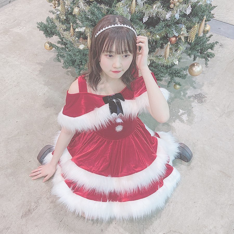 山根涼羽 メリークリスマス お家デートっていうから サプライズで サンタさん着てみたよっ メリークリスマス クリスマス クリスマスプレゼント Moe Zine