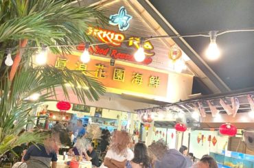 #ランカウイ島 日記！
.
.
ランカウイ島で多分1番有名なレストラン
#オーキッドリアシーフードレストラン 
.
メニューは写真付きで
日本語も書いてあるし、...