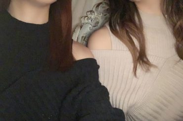 私が握手会で着てた洋服をインスタに載せたら同じ服持ってる！って友達から連絡きて
この前会った時にお揃いで着たんだ
このトップス本当にお気に入り︎︎
#lilyb...