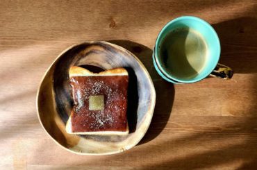 いつぞやのあさごはん。
.
スライスようかん
.
.
.
#京都 #亀屋慶永 #breakfast # #japan #coffee #coffeetime #...