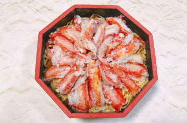 .
久々に駅弁の写真を︎
酢飯の上にずわい蟹の爪の部分が
贅沢に盛り付けられた #ずわい華御膳 
いくらと錦糸卵が隠れてます
.
京王百貨店の駅弁大会で買いま...