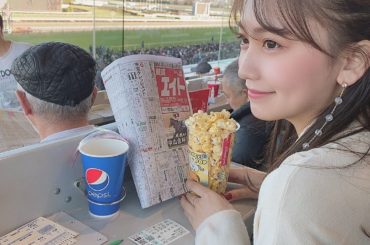 
投稿でのご挨拶がだいぶ遅くなってしまいましたが
改めまして、明けましておめでとうございます﻿
﻿
今年も何卒宜しくお願い致します♡﻿
﻿
﻿
﻿
今年のお正...