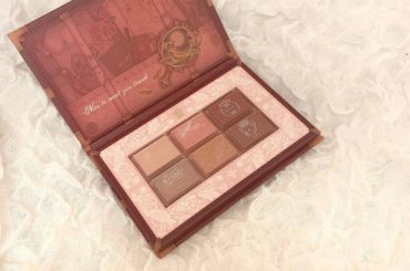 .

.
ずっーと前に頼んでたアイパレットが届きました
.
#マジョリカマジョルカ の
#ナイストゥミーチュートランク PK 東廻り
.
見た目も可愛くて、捨て...