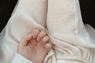 ADDICTIONのネイルポリッシュ073Ｃ‪‪︎‬
去年の夏から愛用中です。
季節問わずに使えるのがお気に入り。
1度塗りだとシアーな感じですごくナチュラルに...