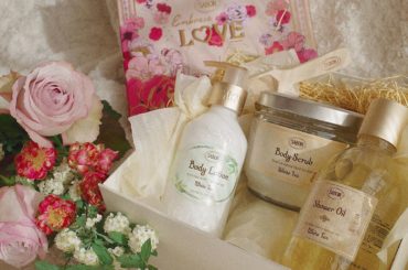 SABON ホワイトティー
・
透明感がありながら陽だまりのように優しいふんわりとした香り。
とってもいい香りなので癒されます。
・
ギフトにはもちろん、バレン...