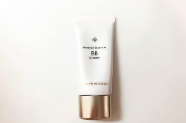 【一石四鳥！ミネラルBBクリーム】
3連休の1日目、今日は朝から夜まで顔分析メイクレッスンと16タイプパーソナルカラー診断が満席でしたありがとうございました
来...