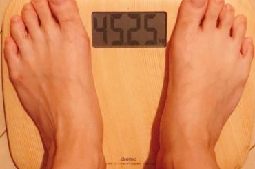 体重公開！笑

実はね去年4キロ以上太っちゃって
人生で初めて50キロこえたの！ さすがにやばいと思って
地道にダイエットしてたら…

昔に体重公開麻雀で負けて...