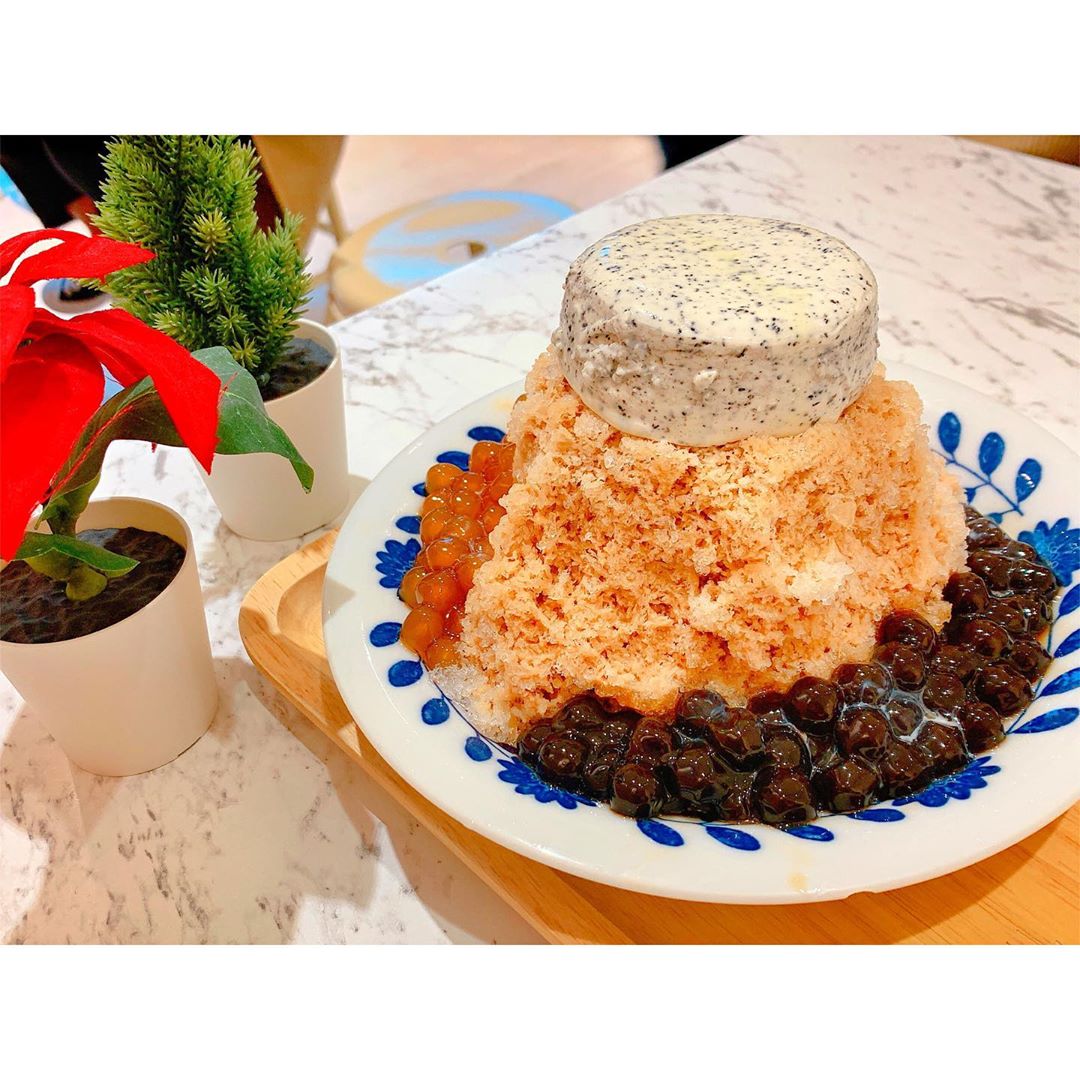 馬嘉伶 載せるタイミングがなかったので今更ですが 先々週の写真in台北 タピオカかき氷 タピオカ2種類あって ミルクティーのかき氷もすごく濃厚で でも一番はごま Moe Zine