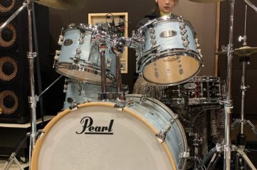 少しづつだけど叩けるようになってきたドラム﻿
たのしい！！！！！すぐゲシュタルト崩壊するけど！！！！！！﻿
﻿
#アンジェラ芽衣 #写真 #photo #ドラム...