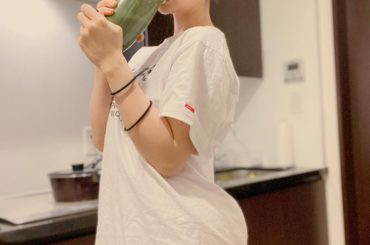 昨日は外食したから、今夜は#グリーンスムージー でリセット1日では太らないから、食べ過ぎても自分を責めずに、2〜3日単位で調整しよう
#すっぴん で失礼します…...