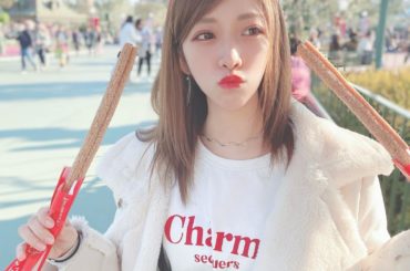 .
.
.
今年で5回目のディズニー
このカチューシャ目当てで行ってきました♪
大好きなミッキーチュロス
ディズニー来たら絶対食べるんだ

#カチューシャ#ディ...