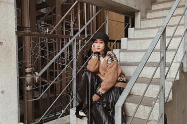 #のんの私服 
買ったばかりのレザースカート︎︎
お洋服で毎日のモチベが変わります。

あとね今日はツヤ肌メイクをしたら、
つやつや～って気付いてもらえて
嬉し...