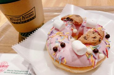 クリスピークリームドーナツ
バレンタイン限定メニュー
3種あったので
見た目可愛いやつにしました
#crispycreamdoughnut #doughnut...