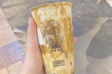 ・
・
・
@tokyotigersugar さん / 原宿 
・
甘い黒糖ミルクが
好きやから
すごく甘くて おいしかった 〜 。
タピオカが大粒で
すごく柔...