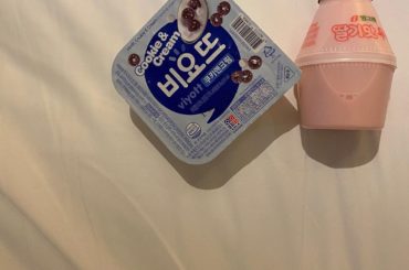 .﻿
내가 진짜 좋아하는 거 ﻿
私の大好きなたべもの﻿
﻿
My favorite food﻿
﻿
#딸기우유 #비요뜨...