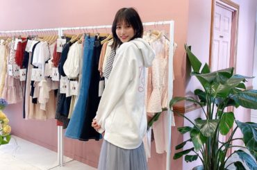 @honeymihoney_official の展示会に行ってきました！
今年も可愛い服が多すぎ！笑
2枚目に映ってる @aimee_708 ちゃんはプレスであ...