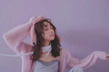 ただいま @crayme_official FINAL SALE中︎﻿
﻿
トレンド関係なく着れるモヘアニットは﻿
繊細な編み地とコンパクトなショート丈で﻿
華...