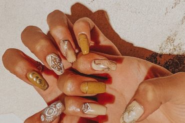 ．
おにゅう
もう最近はブラウンベージュ系が安定過ぎて︎
白いれて明るめにして春っぽさも♡...