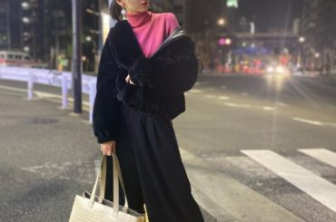 今日のコーデです！
.
.
アウターは @nicoron_official のものでもこもこであったかいの！
上が黒なので下には @jouetie_offici...