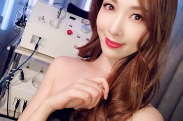 話題のアンチエイジングサロンを初体験しました*ﾟ@antiagingsalonaoyama .
痩身にも効果がある筋膜リリース&セルライト対策のマシンは、わるい...