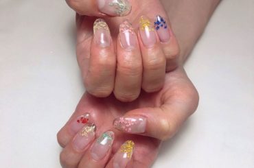 .
指先に春
.
.
.
#nail #nails #spring #springfashion #springnails #flowernails #nai...