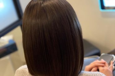 艶髪トリートメントで有名なミネコラをやってきましたー！
@rrsalon_ の @kv_amn29 さんありがとうございました。
髪の毛が全然違いすぎて唖然。
...