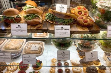 NYメシその1
NYといばのベーグル、ステーキにベトナム料理結構バラエティー豊かなご飯ラインナップ あさひさんと異国料理部たちあげて、NYで第一回かいさいしたよ...